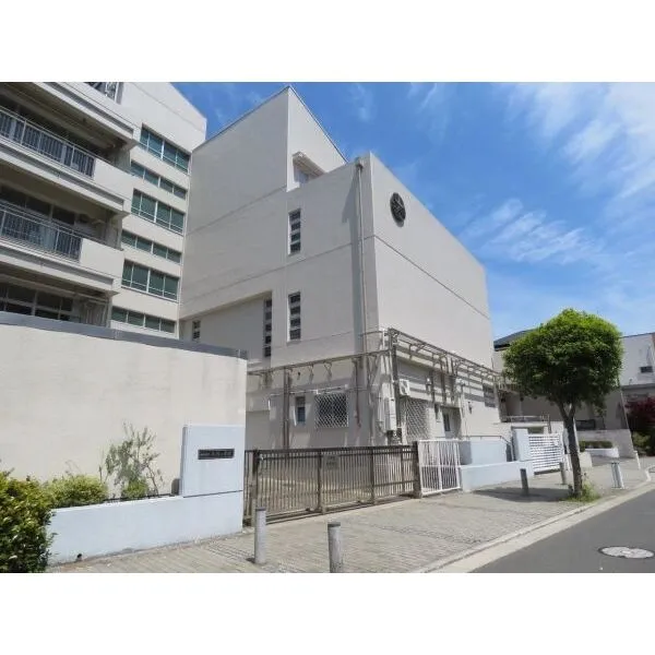 ライオンズマンション平沼第三 横浜市立平沼小学校まで２８０ｍ