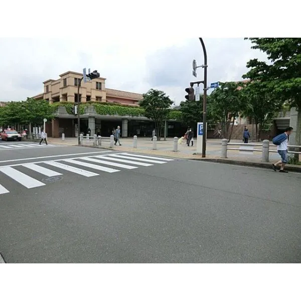 大田区田園調布5丁目 東急東横線・目黒線「田園調布」駅(駅)まで約1200m(徒歩15分)