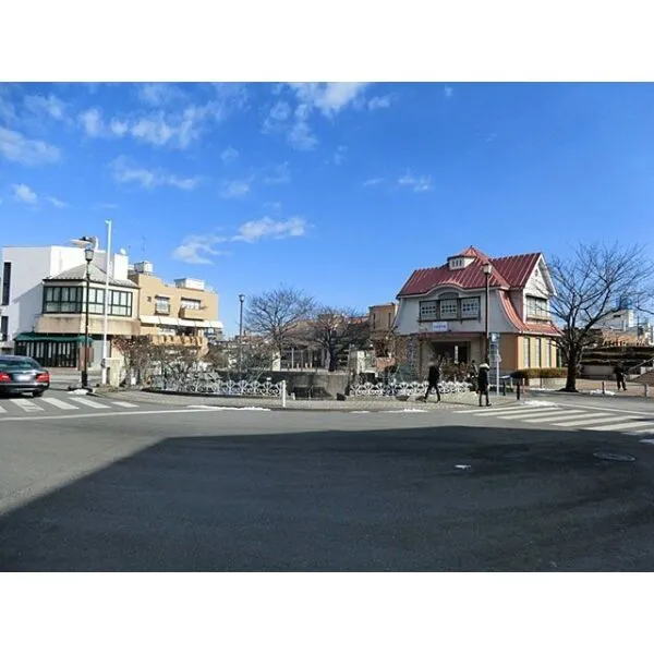 大田区田園調布5丁目 田園調布駅前ロータリー(周辺の街並み)まで約1200m(徒歩15分)