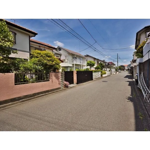 町田市金森東1丁目 前面道路