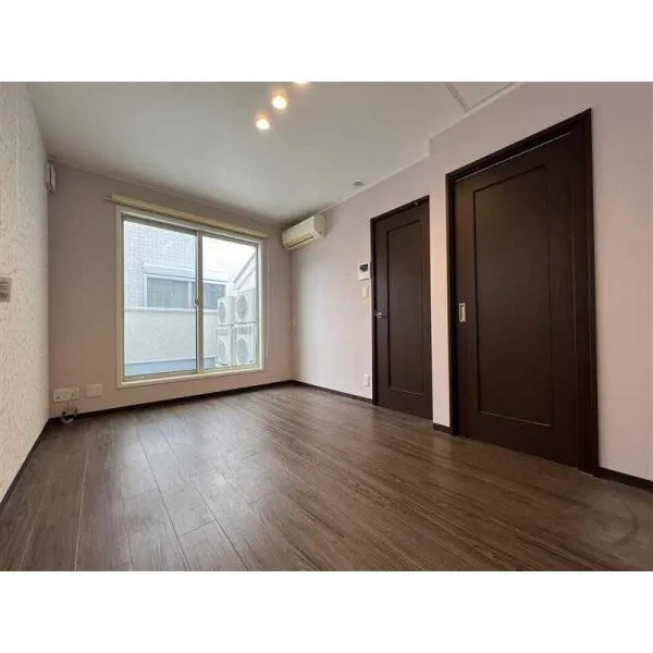 京都市西京区下津林六反田 室内:2F:北側洋室部分(撮影年月:2026年04月)