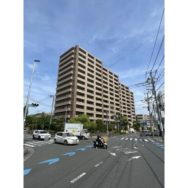 シーズンアリーナ新百合ヶ丘 外観