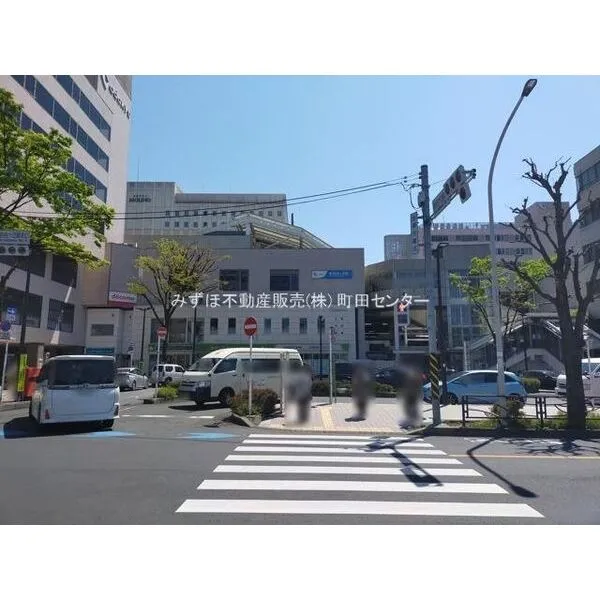 シーズンアリーナ新百合ヶ丘 小田急線「新百合ヶ丘」駅 約600m