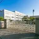 シーズンアリーナ新百合ヶ丘 川崎市立麻生小学校 約300m