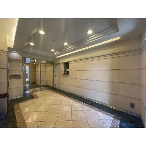 シースペース小金井 エントランス