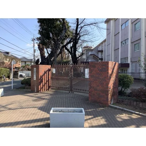 ヴェレーナ国立大学通り 国立市立国立第一中学校(中学校)まで約370m(徒歩5分)