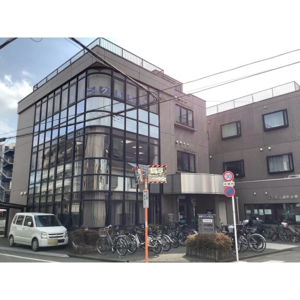 ヴェレーナ国立大学通り 谷保耳鼻咽喉科(病院)まで約700m(徒歩9分)