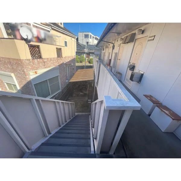 シャトー大船 階段