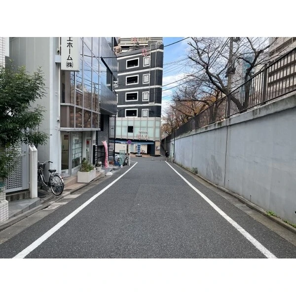 アベニール大塚 前面道路
