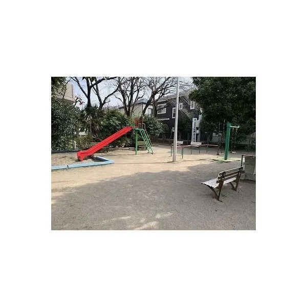 鳩ケ谷スカイハイツ 辻永堀公園まで徒歩1分(30ｍ)