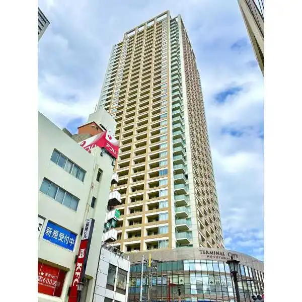 グランドターミナルタワー本八幡 外観