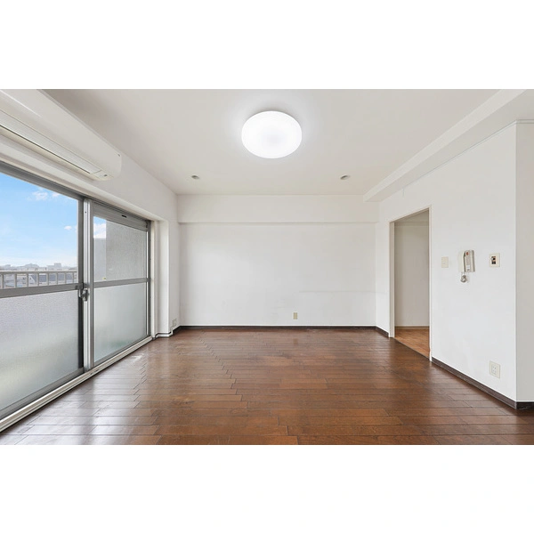 グリーンパーク新綾瀬 リビング・ダイニング約8.4畳※家具・調度品は価格に含まれません