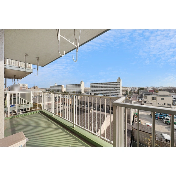 グリーンパーク新綾瀬 南向きバルコニー