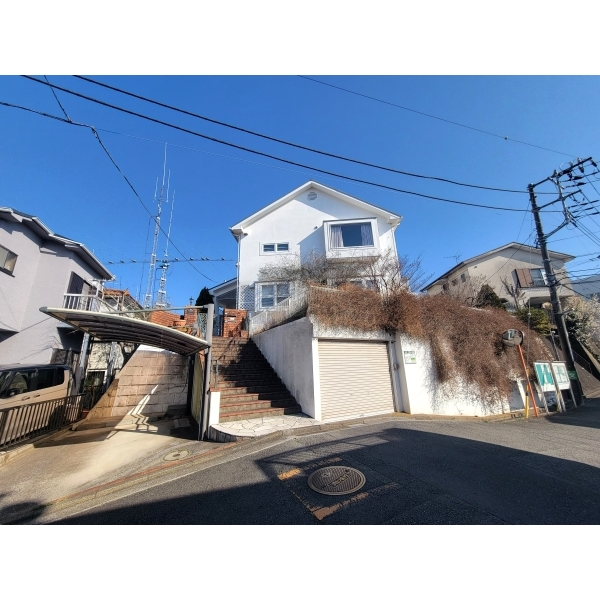 横浜市港南区芹が谷３丁目