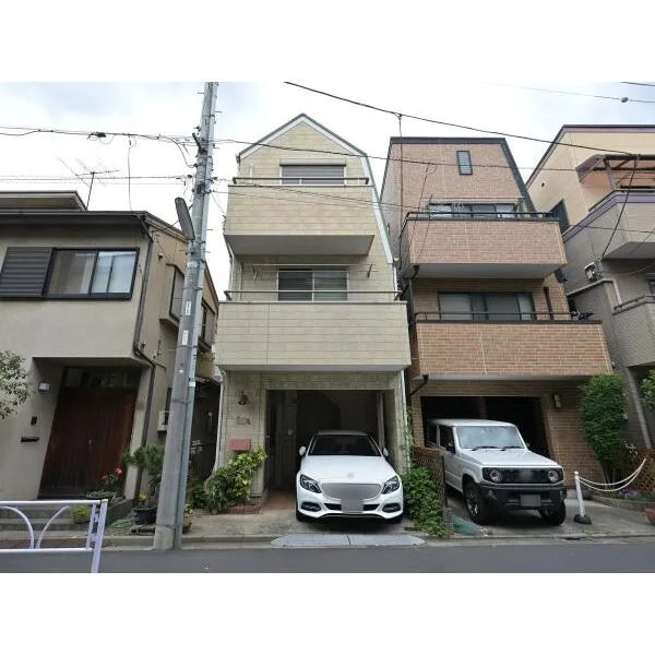 世田谷区経堂４丁目 ■前面道路約7ｍ/駐車スペース有