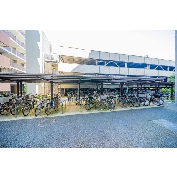 パークウエスト東京イーストブロック棟 全住戸屋根付サイクルポート有(無償)