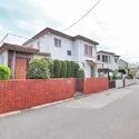 柏市大津ケ丘４丁目 土地面積：255.11m2（77.17坪）。前面道路は約6m公道のため、ゆったりとしています