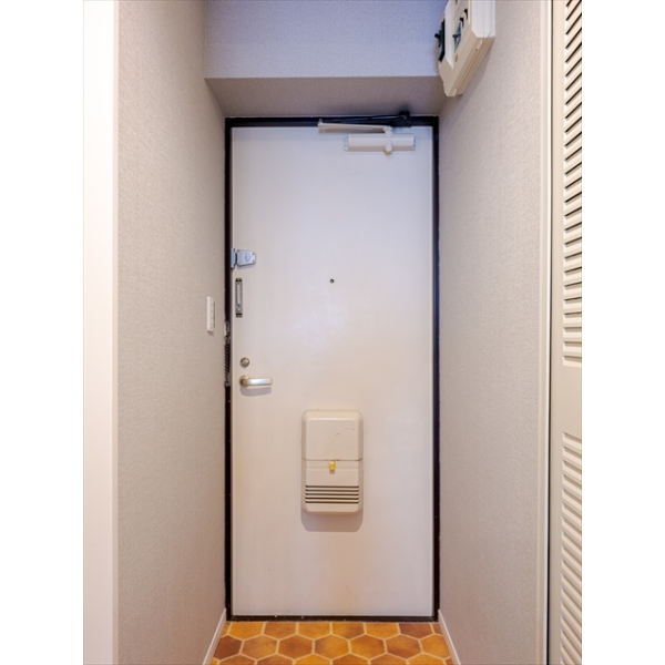 中銀第２小石川マンシオン 玄関