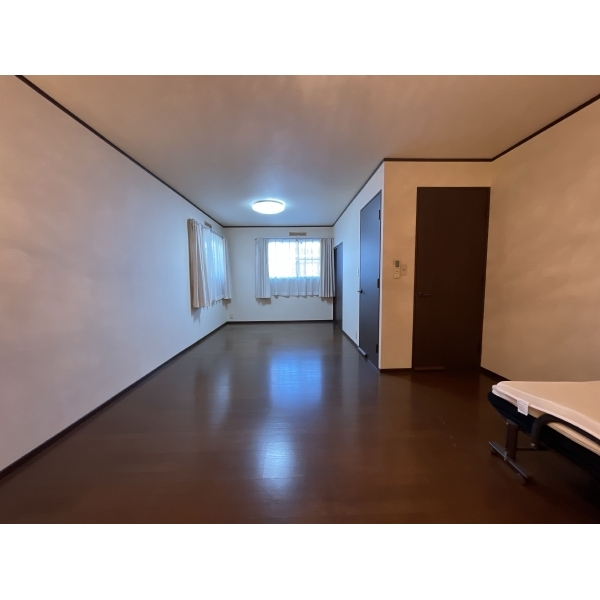 一宮市萩原町河田方字下り松 二階洋室