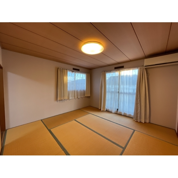 一宮市萩原町河田方字下り松 二階和室