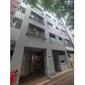 パルク西新宿 都営大江戸線「西新宿五丁目」駅まで徒歩４分バス停もあり、ライフスタイルに応じた使い分けができます。