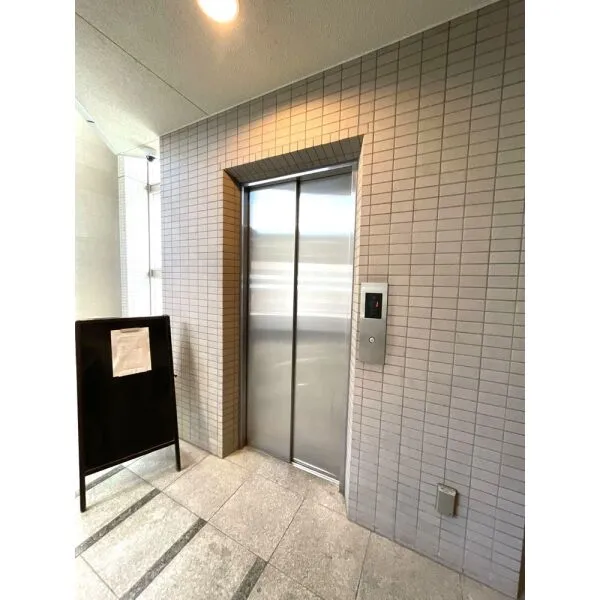 ヴェルビュ中野 エレベーター