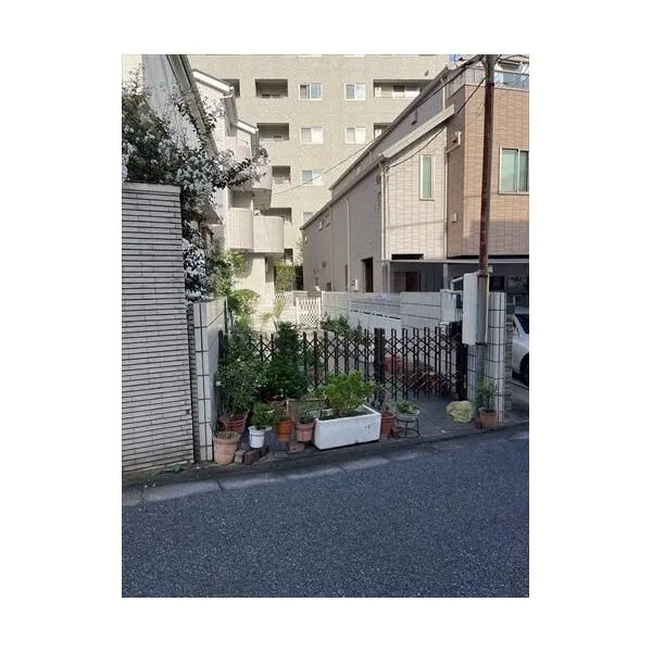 世田谷区池尻４丁目 現地（路地状部分、奥）
