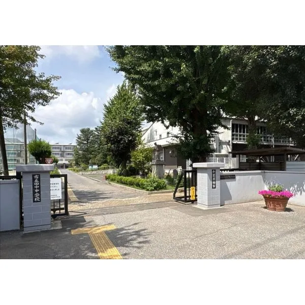柏市大室 柏市立田中中学校(中学校)まで約990m(徒歩13分)