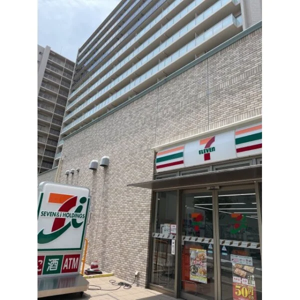 サンフォーリーフタウン桜ノ宮　サンミットコート セブンイレブン桜ノ宮駅前店（コンビニ）まで約140m（徒歩2分）