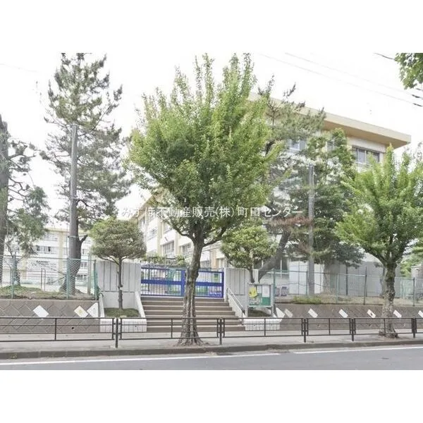川崎市宮前区鷺沼１丁目 川崎市立鷺沼小学校 約480m