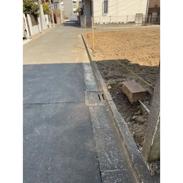 杉並区成田東１丁目 北西側前面道路