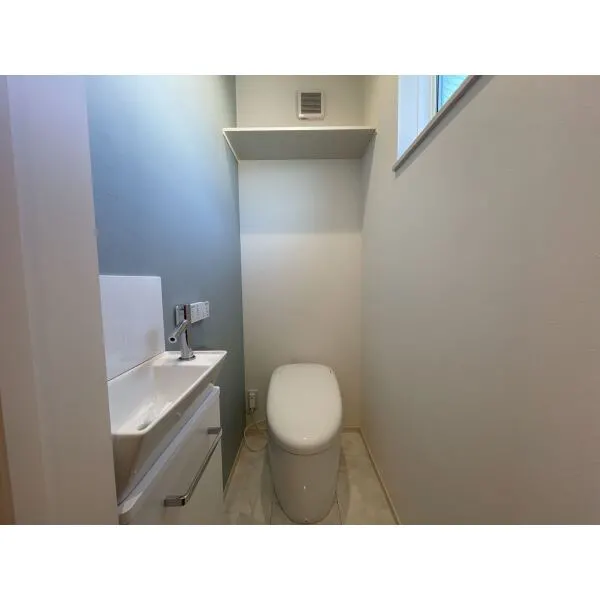 杉並区成田東１丁目 2階トイレ