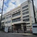 横浜市港南区笹下２丁目 横浜市立日下小学校（小学校）まで約900m（徒歩12分）