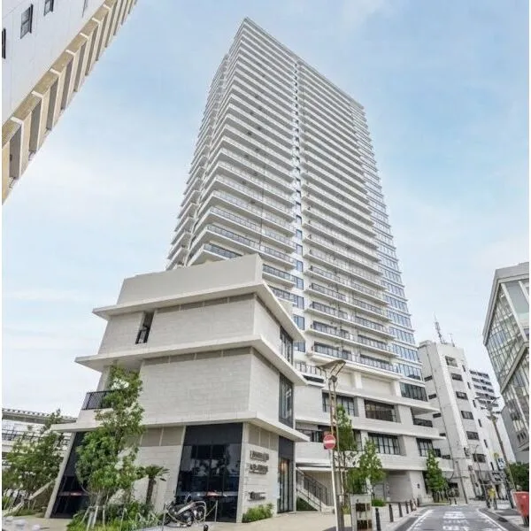 THE TOWER 湘南辻堂 地上29階建て総戸数207戸の建物外観
