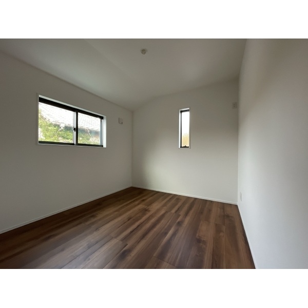 横浜市港南区笹下2丁目 洋室