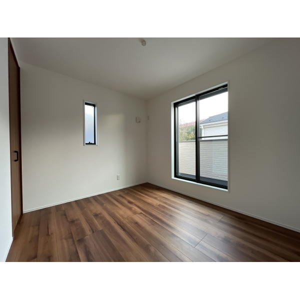 横浜市港南区笹下2丁目 洋室