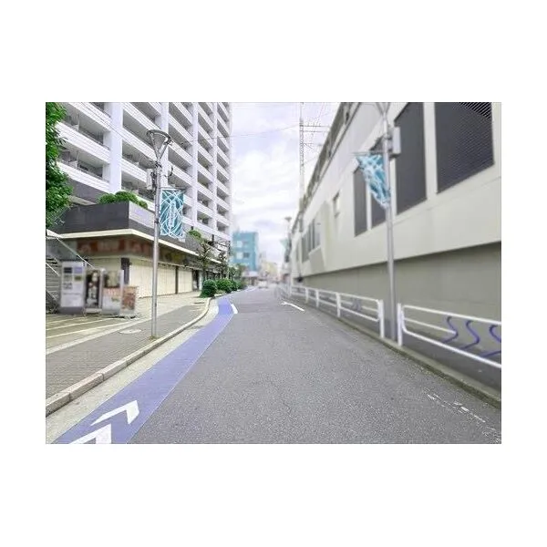 東京グランファースト 前面道路（２０２６年６月撮影）