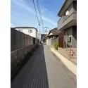 京都市左京区田中南大久保町 周囲の様子をお確かめいただき、実際の陽当りや窓の配置を考慮したプランニングをご検討ください。