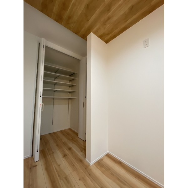 横浜市港南区笹下２丁目 パントリー