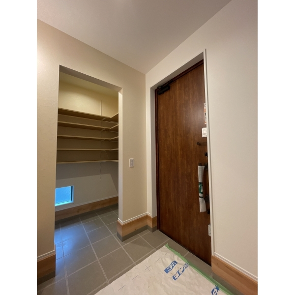 横浜市港南区笹下２丁目 玄関