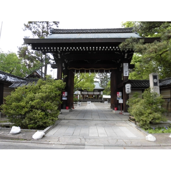 京都市北区小山下総町 御靈神社 (上御霊神社)まで約570ｍ