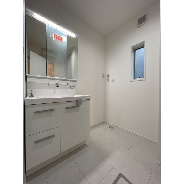 横浜市港南区笹下２丁目 洗面室