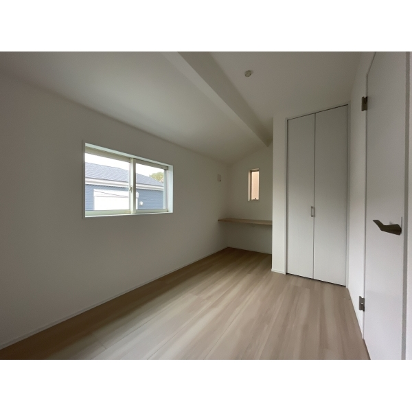 横浜市港南区笹下２丁目 洋室