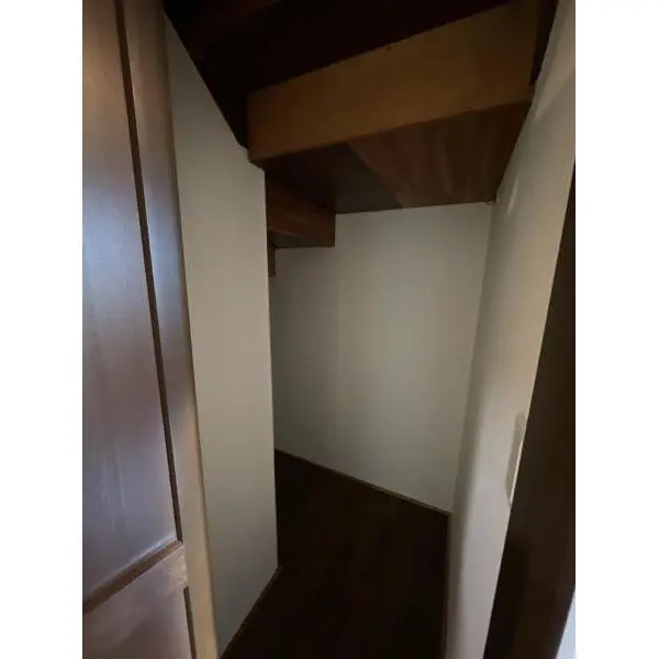 八千代市高津 収納