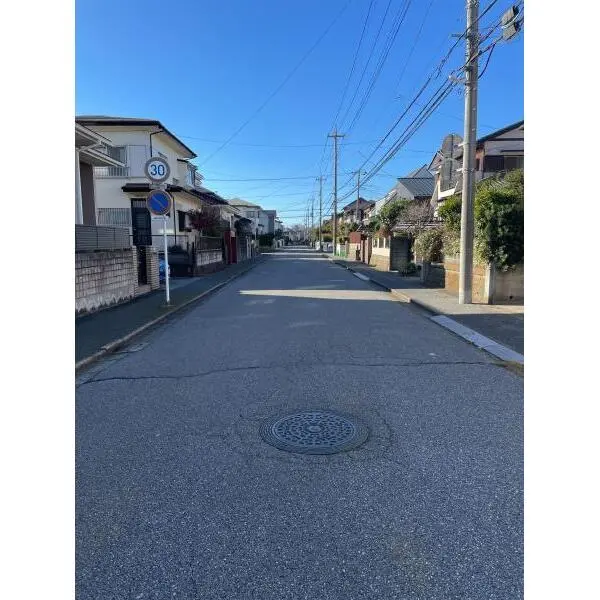 八千代市高津 前面道路