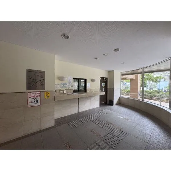 ダイアパレスエスタヴォール大山 管理員勤務時間　月～金　08:30～17：00　土　08：00～14：00