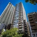 グランスイート中之島タワー 地上27階建てのオール電化タワーマンション。12階部分、北東・北西向き角住戸。通風良好な住まいです。