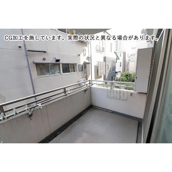 ダイナシティ文京根津 ワイドタイプの東南向きバルコニーで、お洗濯などもしやすいです※CGにより家具消し加工済