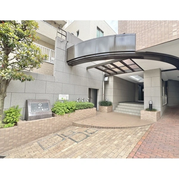 朝日シティパリオ高井戸 外観