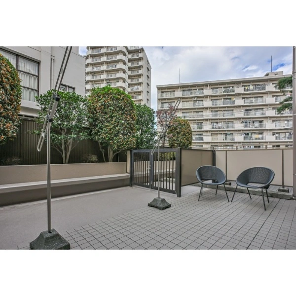 朝日シティパリオ高井戸 専用庭